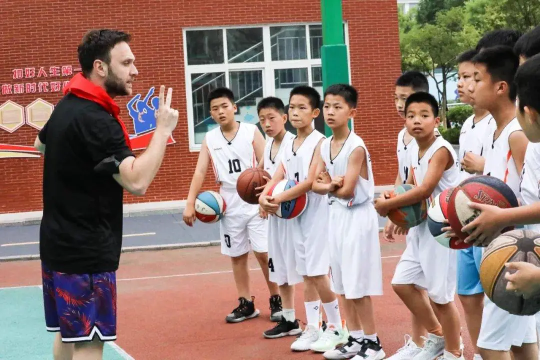 业余篮球爱好者如何提高训练中的毅力?_2